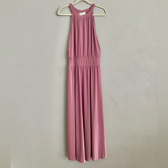 Gilli Maxi Dress Size Medium Pink Halter Stretchy Comfort Wedding Party Workwear - Picture 1 of 9